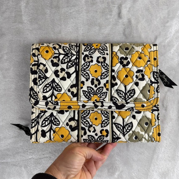 Vera Bradley Handbags - Vera Bradley Hanging Travel Organizer Quilted‎ Floral Leopard Yellow Black White